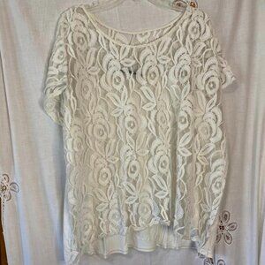 2/15 Size 1X Women's APT 9 lace front white short sleeve top
